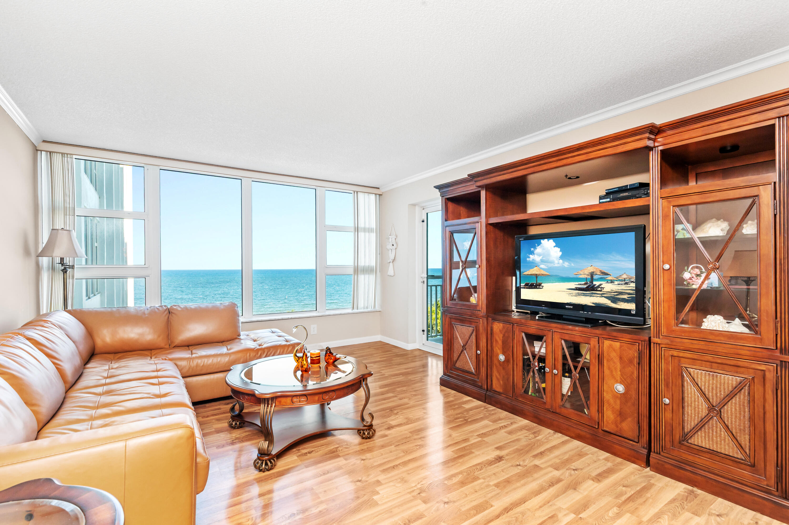 Residential in Lauderdale By The Sea 4