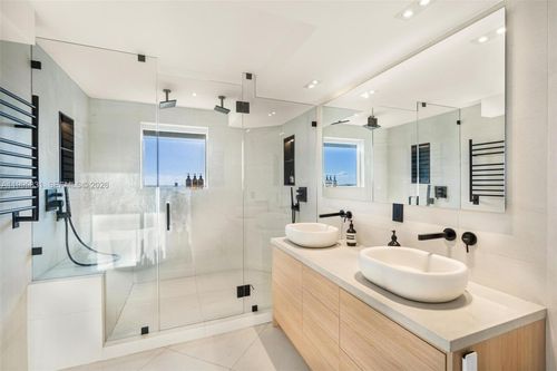 apt-2438-16485 Collins Ave, Sunny Isles Beach, FL, 33160-4553 | Card Image