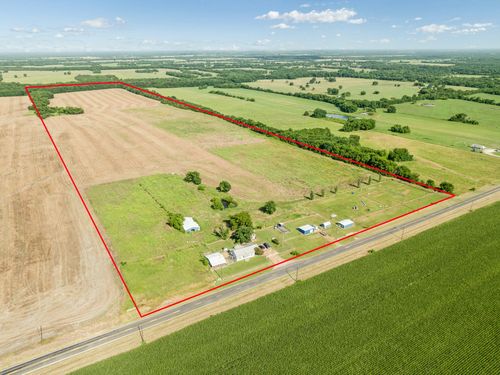 4085 Farm Road 196 S, Blossom, TX, 75416-5319 | Card Image