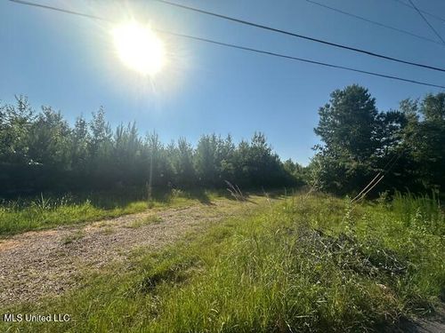 217 Knight Parker Rd, Meridian, MS, 39301-8999 | Card Image