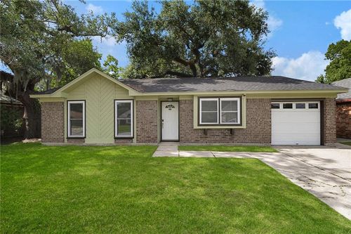 210 Westminster Dr, Slidell, LA, 70460-8430 | Card Image