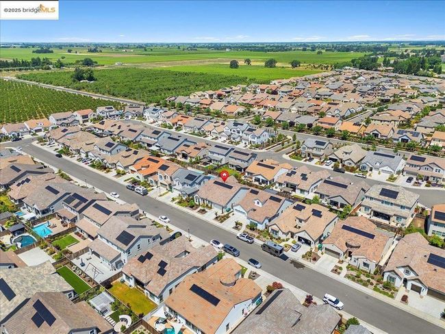 2939 Valencia St, House other with 4 bedrooms, 3 bathrooms and 2 parking in Lodi CA | Image 58