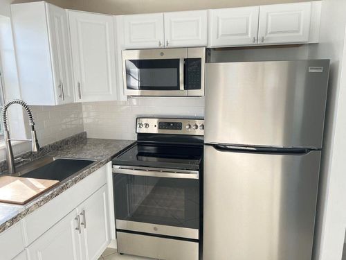 162 Camden G, West Palm Beach, FL, 33417-2026 | Card Image