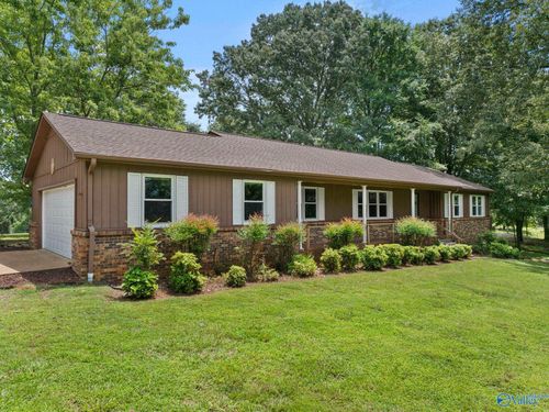 450 Ramblewood Dr, Rogersville, AL, 35652-6540 | Card Image
