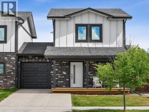 85 Iskoot Cres, Whitehorse, YT, Y1A0P6 | Card Image