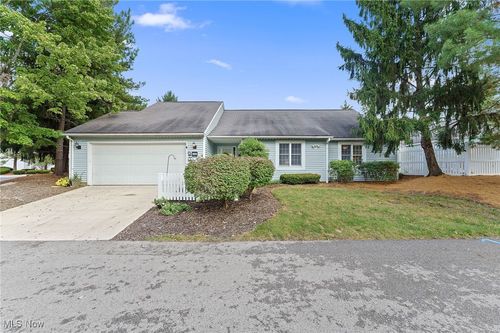 889 Sutton Pl, Akron, OH, 44313-8053 | Card Image