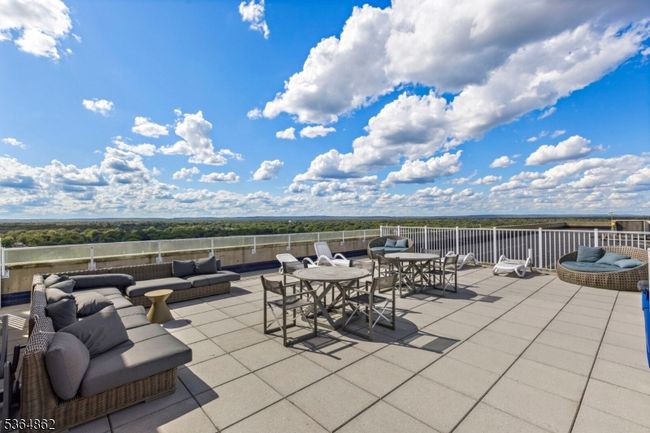 APT-616 - 1 Carriage City Plz, Townhouse with 2 bedrooms, 2 bathrooms and null parking in Rahway NJ | Image 21