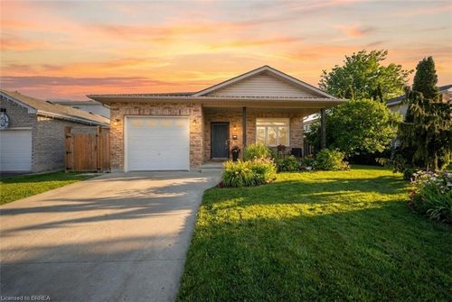 20 Bramble Cres, Townsend, ON, N0A1S0 | Card Image