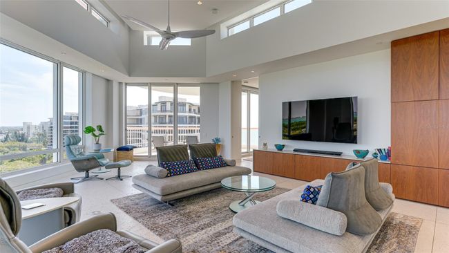 PH1 - 455 Longboat Club Road, Condo with 3 bedrooms, 3 bathrooms and null parking in Longboat Key FL | Image 10