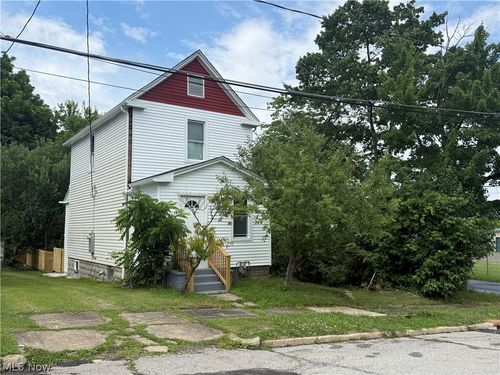 1504 Manhattan Ave, Youngstown, OH, 44509-1116 | Card Image