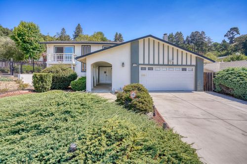 3390 Pinewood Ct, Hayward, CA, 94542-2604 | Card Image