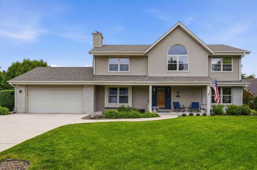 W171N10218 Wildrose Lane, Germantown, WI, 53022 | Card Image