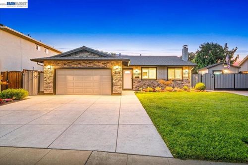 533 Cinnabar Dr, Livermore, CA, 94550-5121 | Card Image