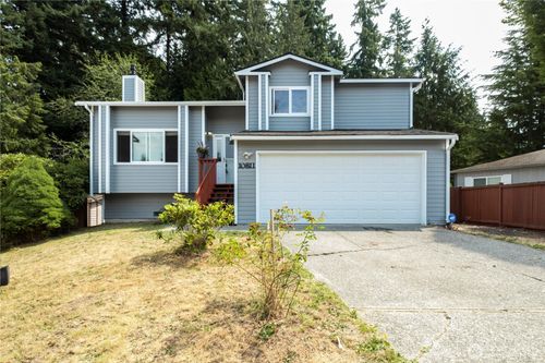 10811 10th Dr Se, Everett, WA, 98208-4017 | Card Image