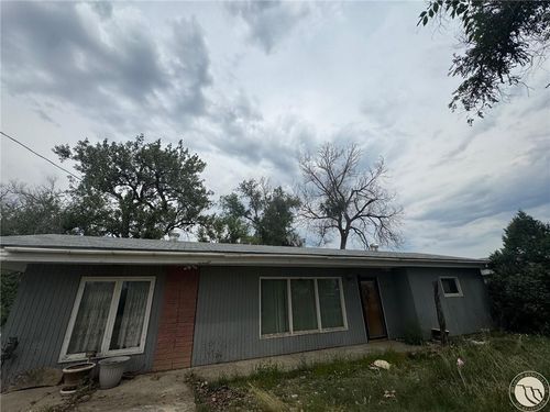 805 Wells St, Miles City, MT, 59301-1916 | Card Image