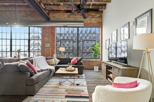 312-570 S Front St, Columbus, OH, 43215-1170 | Card Image