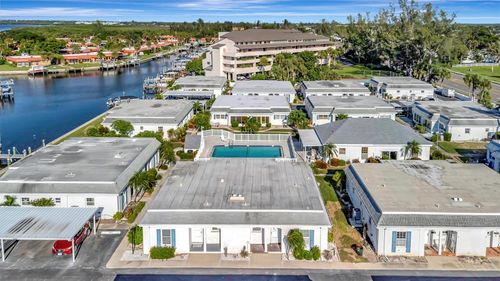 9718 Hernando Ct, BRADENTON, FL, 34210-1326 | Card Image