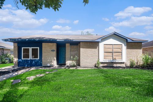 5734 Arthington St, Houston, TX, 77053-3002 | Card Image