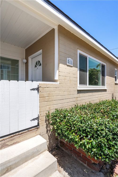 511 E Palm Ave, El Segundo, CA, 90245-3015 | Card Image