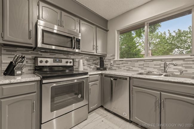 505 24 Th St, House other with 3 bedrooms, 2 bathrooms and null parking in Broken Arrow OK | Image 16