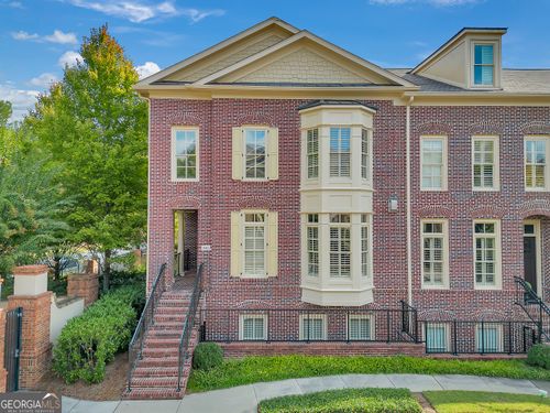 201 Riversgate Dr, Atlanta, GA, 30339-2975 | Card Image