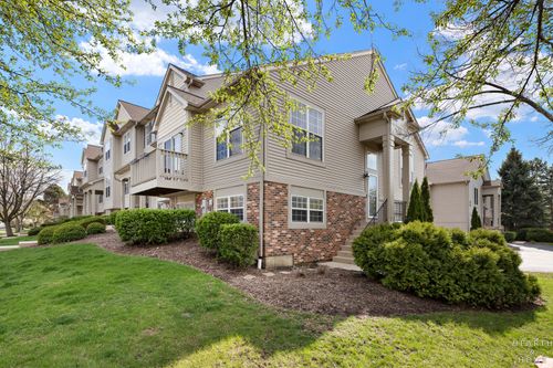 1100 Ellsworth Dr, Grayslake, IL, 60030-3367 | Card Image