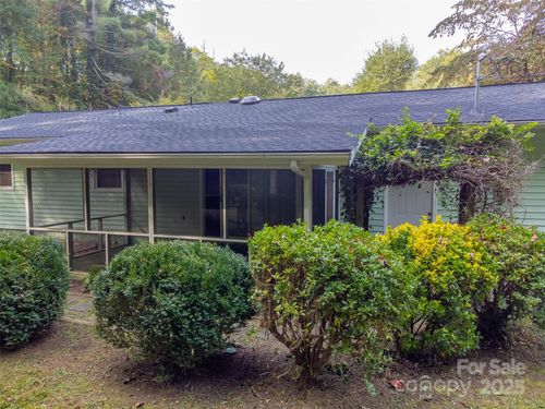 24 Jenkins Branch Ln, Bryson City, NC, 28713-5913 | Card Image