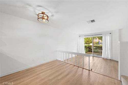 40 Lakepines, Irvine, CA, 92620-1915 | Card Image