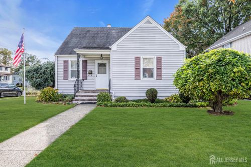 143 Safran Ave, Edison, NJ, 08837-3204 | Card Image