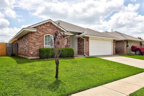 19800 Adagio Lane, Edmond, OK, 73012 | Card Image