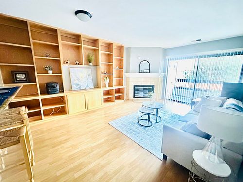 320 N Villa Way, Walnut Creek, CA, 94595-1461 | Card Image