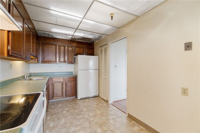 APT-1207 - 750 Washington Rd, Condo with 2 bedrooms, 2 bathrooms and 1 parking in Mt. Lebanon PA | Image 21
