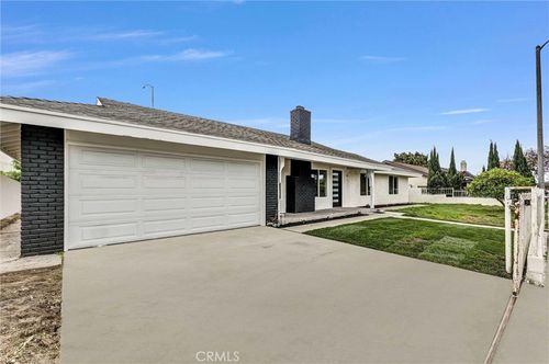 1526 E Bach St, Carson, CA, 90745-2416 | Card Image