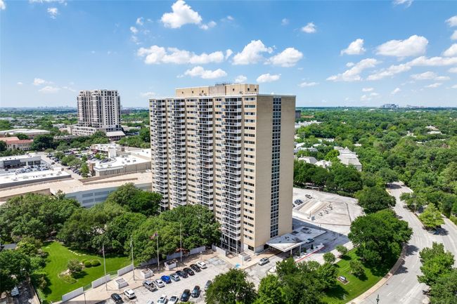 APT-2214 - 3883 Turtle Creek Blvd, Condo with 2 bedrooms, 2 bathrooms and null parking in Dallas TX | Image 6