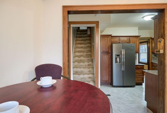 porch and kitchen | Image 21