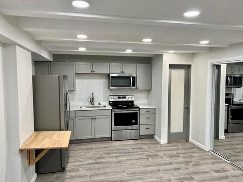 5e-5804 Circulo Dr, Lago Vista, TX, 78645-5808 | Card Image