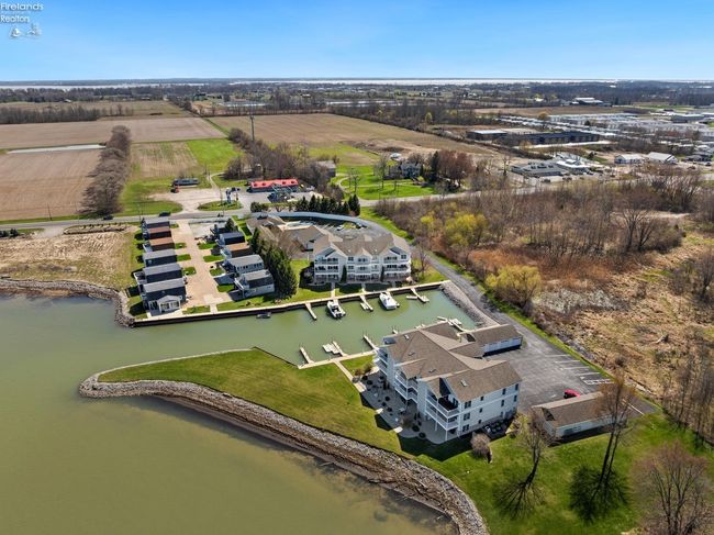 L3F - 6011 E Harbor Rd, Condo with 3 bedrooms, 2 bathrooms and 1 parking in Marblehead OH | Image 69