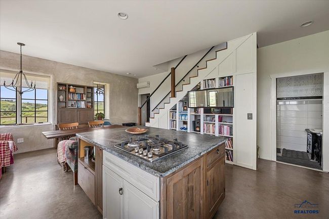 11077 Ridge Rd, House other with 1 bedrooms, 2 bathrooms and null parking in Belle Fourche SD | Image 11