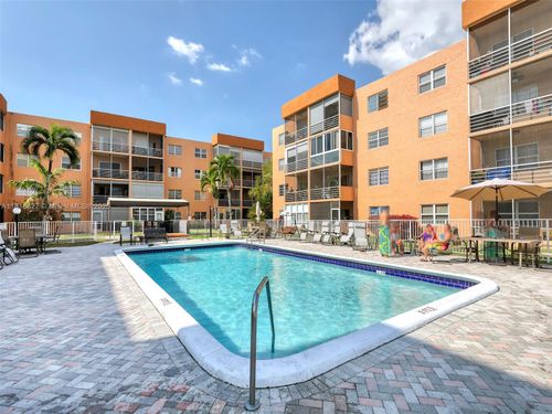 apt-319-3048 E Sunrise Lakes Dr, Sunrise, FL, 33322-1738 | Card Image