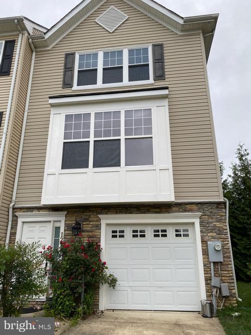 121 Moore Dr, Rockville, MD, 20850-1201 | Card Image