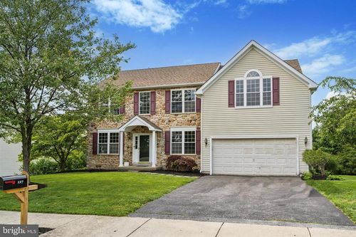 127 Watch Hill Rd, COATESVILLE, PA, 19320-3955 | Card Image