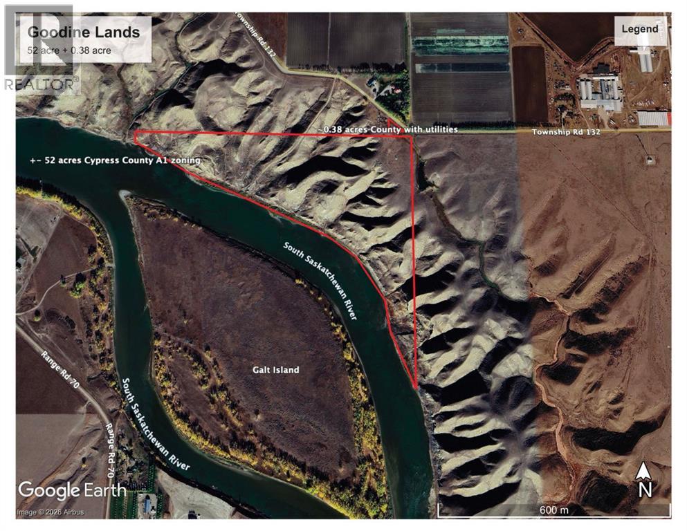 Land in Redcliff