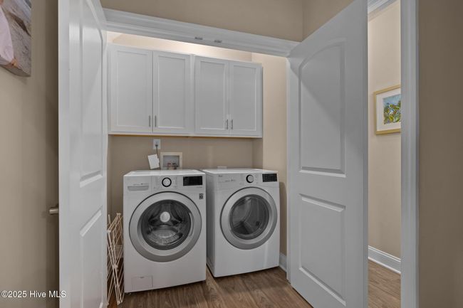 Washer/Dryer Included | Image 20