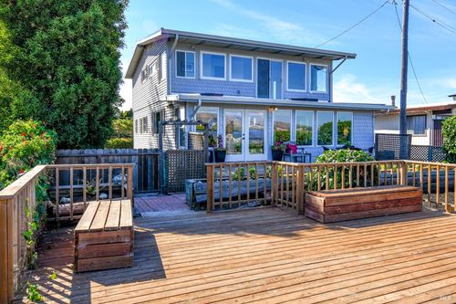 1740 Milton Road, Napa, CA, 94559 | Card Image