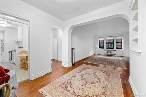 3h-35-16 85th Street, New York, NY, 11372 | Card Image