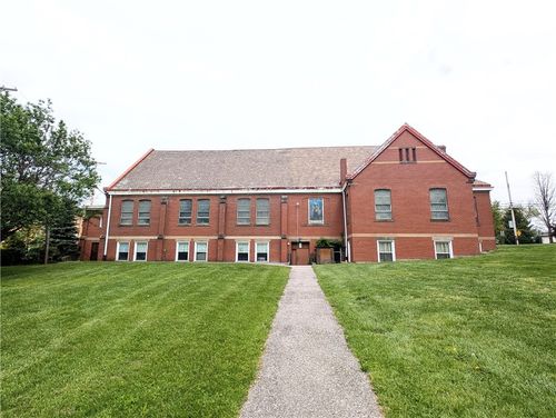 898 Forest Ave, Ross Twp, PA, 15202 | Card Image