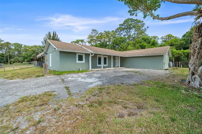 15696 Ferris Pl, House other with 5 bedrooms, 3 bathrooms and null parking in LOXAHATCHEE FL | Image 4