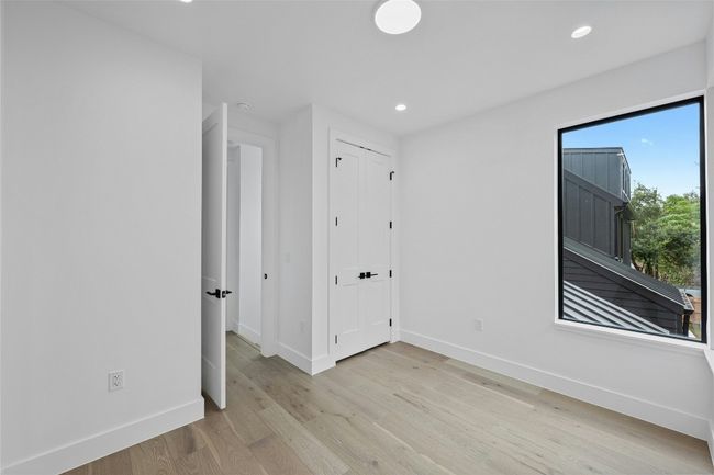 B - 2010 Gathright Cv, House other with 2 bedrooms, 3 bathrooms and 1 parking in Austin TX | Image 21