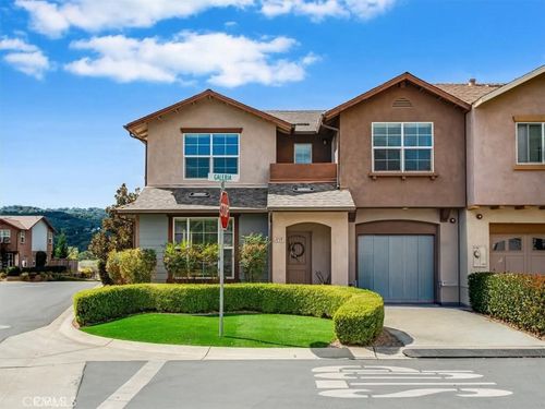 1135 Galeria Cir, Atascadero, CA, 93422-2645 | Card Image