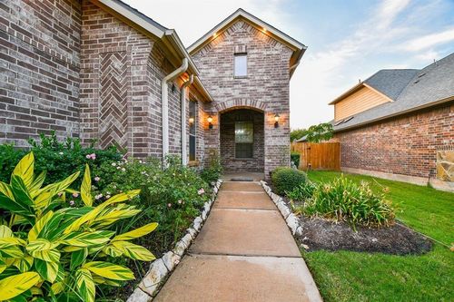 2114 Ascot Ln, Sugar Land, TX, 77479-6683 | Card Image